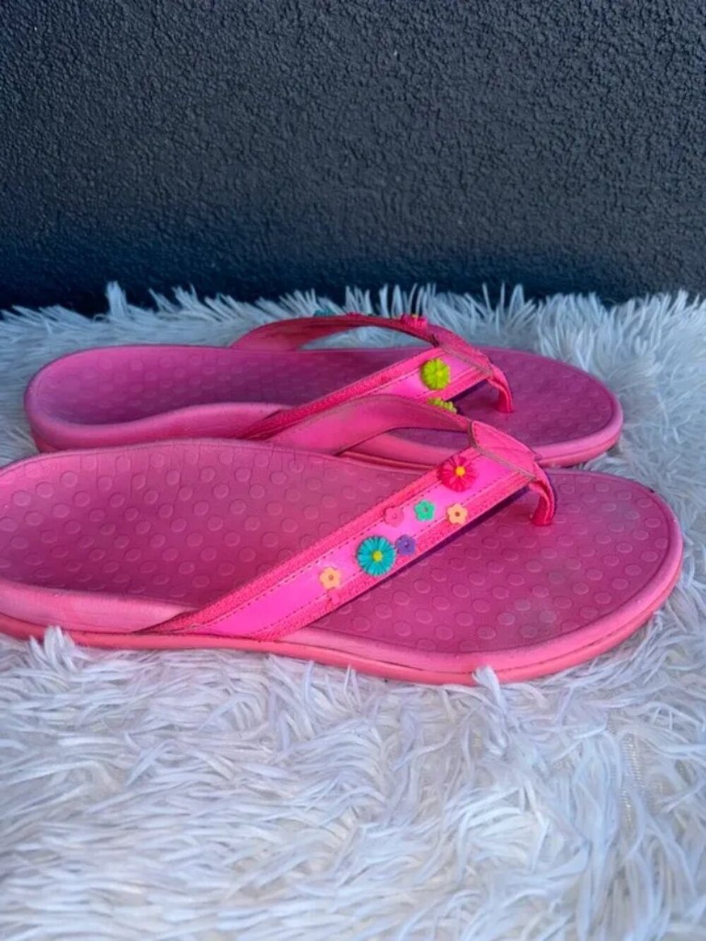 Vionic Pink Slip On Sandals with Beads Accents Women’s Size 10